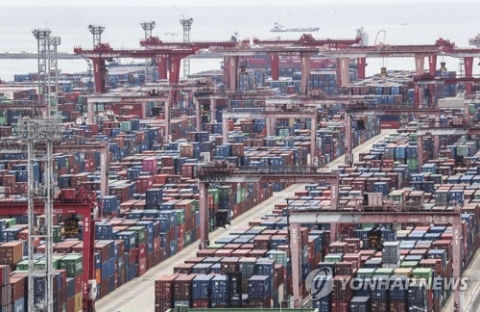 10월 생산 1.5%↓···30개월만에 최대폭 감소