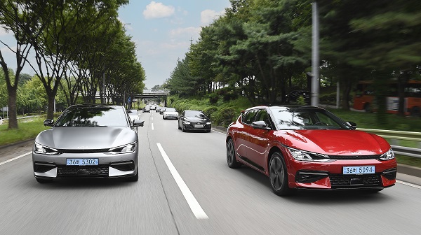 '테슬라'를 넘어선 기아 전동화 모델 EV6는 1회 충전 최대 주행거리 475km 달성한다. 사진=기아 제공