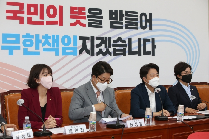 이준석 국민의힘 대표가 23일 국회에서 열린 최고위에서 발언하고 있다. 사진/ 국회사진취재단