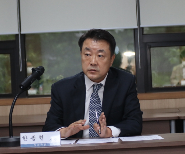 디지털헬스위원회에서 위원장으로 선임된 동화약품 한종현 사장이 인사말을 하고있다.