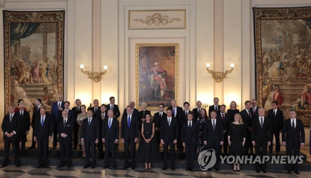 윤석열 대통령, 스페인 국왕 내외 주최 만찬 참석. 사진=연합뉴스 제공.