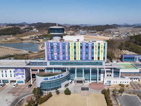 신안군, 민선8기 박우량 신안군수 취임식 취소
