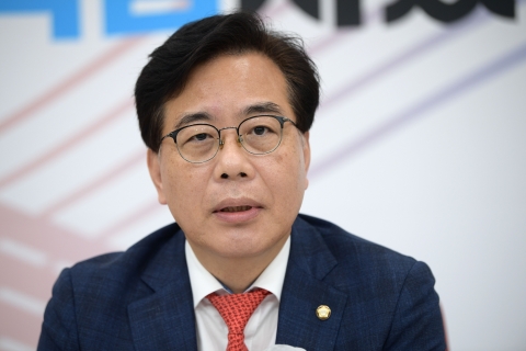 국민의힘, 민주 본회의 4일 연기에도 "국회법 위반한 불법 행위···원천 무효"