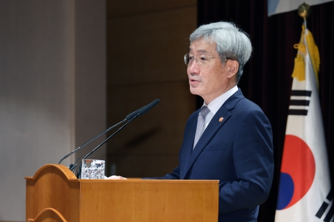 '떠나는' 고승범 "가계부채 관리, 금융위원장의 숙명···머뭇거릴 여유 없었다"