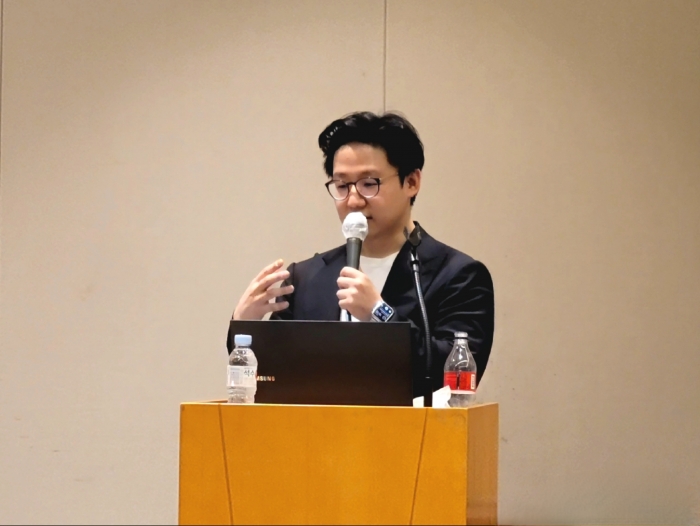 '국내 1세대 인공지능(AI) 의료 진단 기업' 루닛이 7일 서울 여의도동 63스퀘어에서 기업공개(IPO) 기자간담회를 열고 회사 소개와 상장에 대한 계획 등을 전했다. 서범석 루닛 대표가 간담회 중 기자들의 질문에 응답하고 있다. 사진=정백현 기자 andrew.j@newsway.co.kr