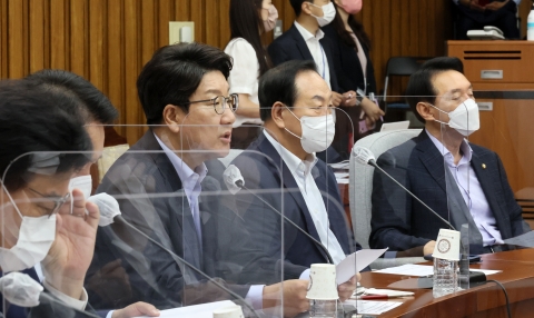 권성동 "민주 민생특위는 기본 망각한 꼼수···조건 없이 상임위 구성해야"