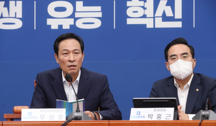 더불어민주당 우상호 비상대책위원장이 18일 국회에서 열린 비상대책위원회 회의에서 발언하고 있다. 사진=국회사진취재단