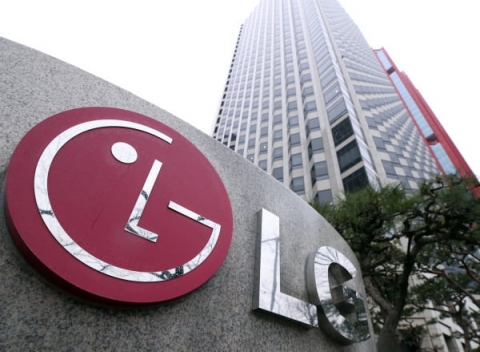 LG전자, TV 부진에도 또 월풀 제치고 세계 1위···하반기는 불투명(종합)