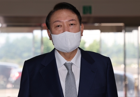 윤 대통령 "경찰 집단 행동에 깊은 우려···중대한 국가 기강 문란"
