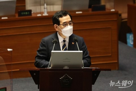 이창양 "칩4는 경제적 국익차원에서 결정···특정국 배제 않을 것"