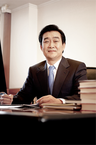 유경선 유진그룹 회장, 청년 일자리 창출 팔 걷었다 기사의 사진