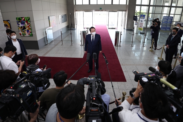 윤석열 대통령 도어스테핑. 사진=대통령실 제공.