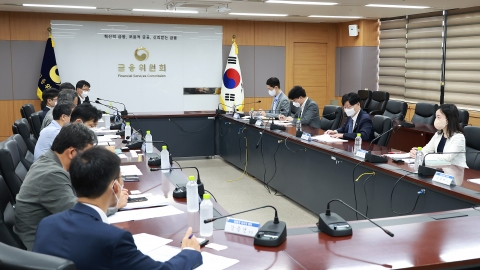 "금리인상에 저신용 기업 리스크↑···시장 위기 대응 프로그램 정례화해야"
