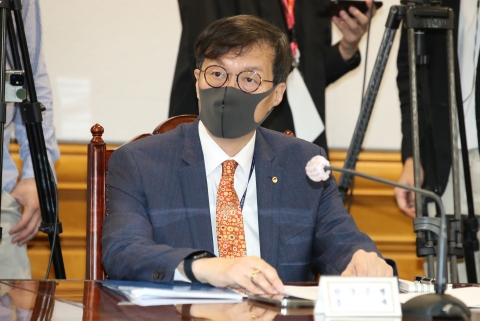 이창용 "美 연준과 통화스와프 정보교환···이론적으론 필요하지 않다"