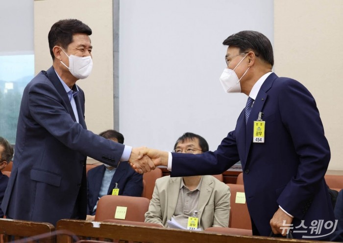 국회 행정안전위원회-행정안전부·인사혁신처·공무원연금공단 국정감사. 사진=이수길 기자 leo2004@newsway.co.kr