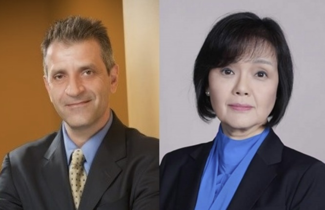 해리 클리엔쏘스 부사장(왼쪽)과 샐리 최 허가임상본부장. SK바이오사이언스 제공