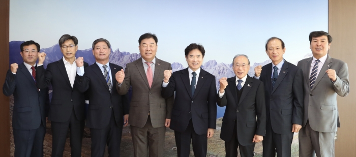 김대중 전라남도교육감이 7일 '중소기업중앙회 광주전남본부와 간담회'를 개최하고 있다.
