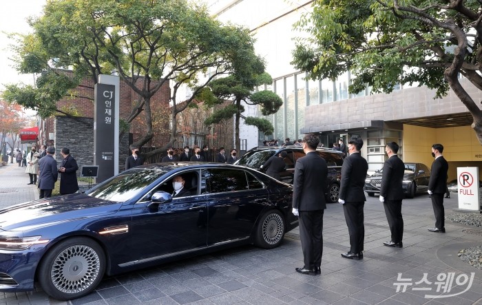 . 8일 오전 서울 중구 CJ인재원에서 故 손복남 CJ경영고문의 발인식이 엄수되고 있다. 사진=이수길 기자 leo2004@newsway.co.kr