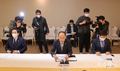 규제지역 무주택자 LTV 50% 내달 시행···거래 활성화 '글쎄'