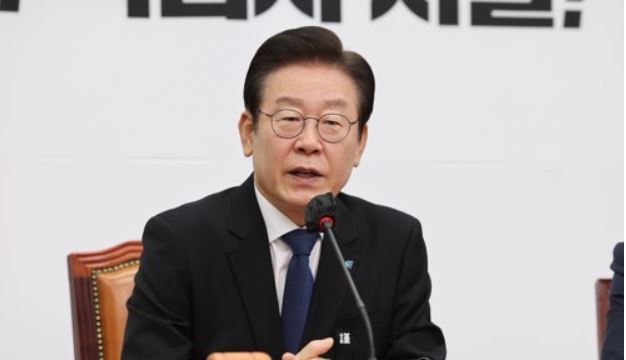 더불어민주당 이재명 대표가 11일 오전 국회에서 열린 최고위원회의에서 발언하고 있다. 사진=연합뉴스 제공