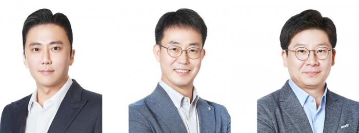 (왼쪽부터) 홍정혁 사장(BGFecomaterials 대표 (겸) BGF 신사업담당), <br />
류철한 전무(BGF리테일 경영지원부문장 (겸) BGF 재경담당), 민승배 전무(영업·개발부문장). 사진=BGF그룹 제공