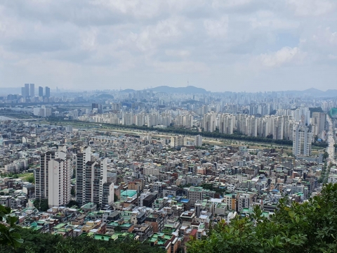 부동산 연착륙에 사활 거는 정부····전문가 "규제 완화만으론 글쎄"