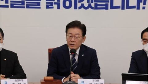 이재명 "예산안 원안·준예산 아닌 민주당 수정안 선택도 하나의 안"