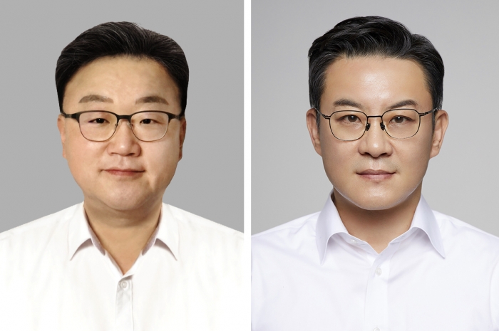 왼쪽부터 박종호 한국타이어앤테크놀로지 한국사업본부장 부사장, 서정호 한국앤컴퍼니 미래전략실장 부사장. 사진=한국앤컴퍼니그룹 제공