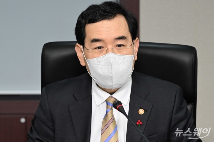 이창양 산업통상자원부 장관이 20일 오후 서울 종로구 한국무역보험공사에서 열린 2022년 제4차 규제특례심의위원회에서 발언을 하고 있다. 사진=강민석 기자 kms@newsway.co.kr