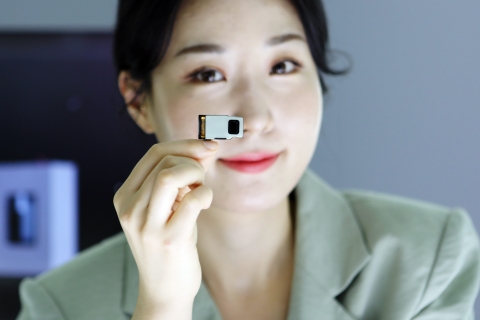 "카툭튀 완벽 제거" LG이노텍, 카메라모듈 신기술 선봬