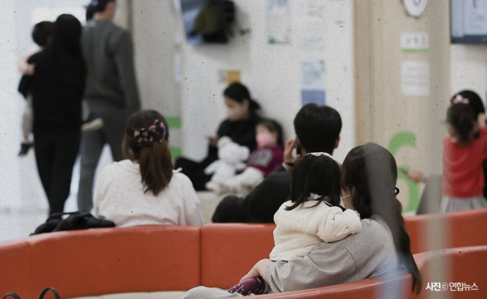 의사는 '적자·폐업', 환자는 '오픈런·초치기'···이상한 소아과 기사의 사진
