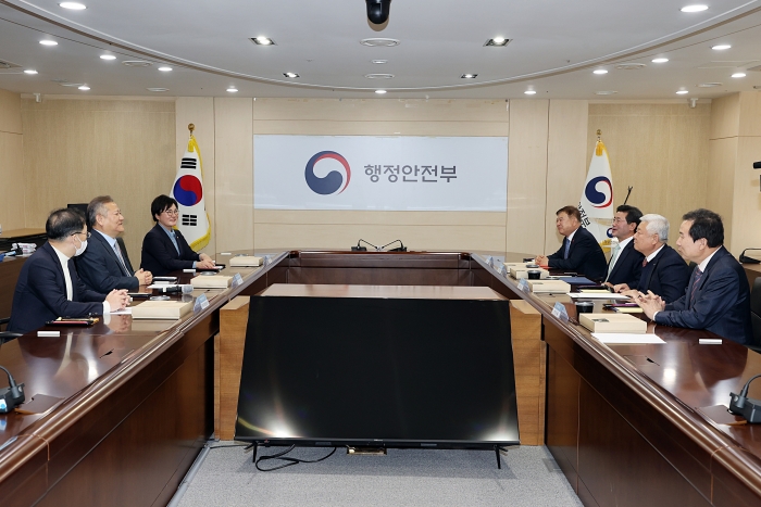 박홍률 목포시장이 20일 이상민 행정안전부 장관 간담회에 참석하고 있다.