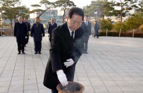 김영록 전남도지사 "세계와 경쟁하는 전남 대도약" 강조