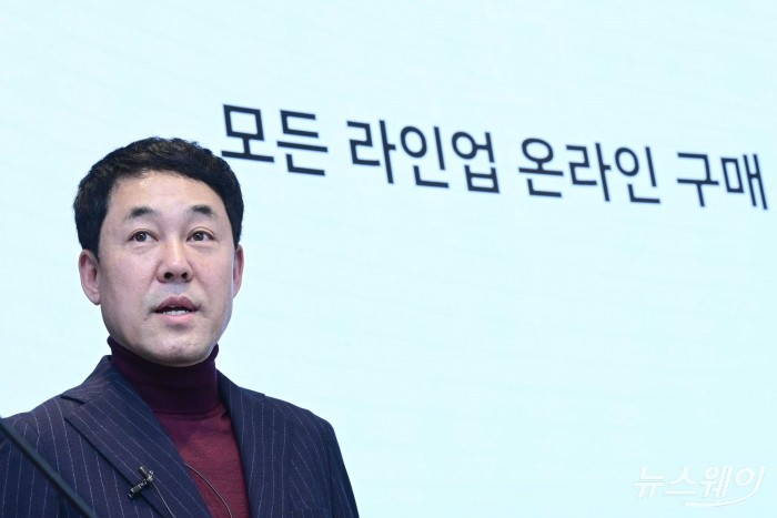 이지홍 혼다코리아 대표이사 사장이 10일 오후 서울 강남구 파크 하얏트 호텔에서 열린 신년 미디어 라운드테이블에서 회사의 2023년 활동 계획을 발표하고 있다. 사진=강민석 기자 kms@newsway.co.kr