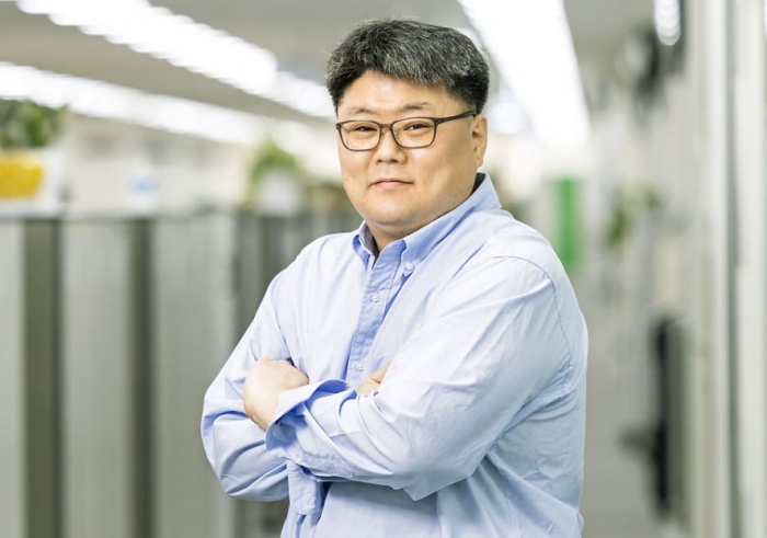SK하이닉스 1호 마스터로 선정된 에치 장비기술팀의 마경수 기성. 사진=SK하이닉스 제공