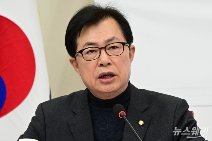 이만희 국민의힘 의원이 17일 오전 서울 여의도 국회에서 열린 설맞이 특별국민안전대책 당정협의회에서 발언을 하고 있다. 사진=강민석 기자 kms@newsway.co.kr