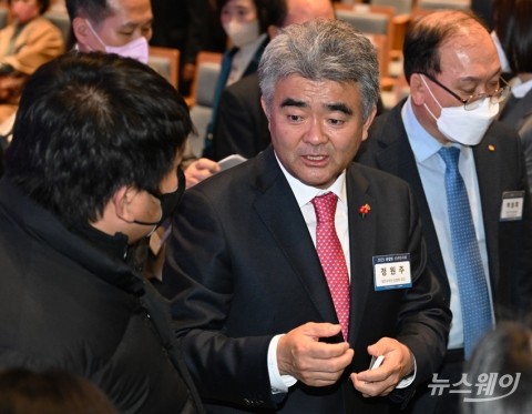정원주 중흥 부회장 해외수주 지원위해 동분서주