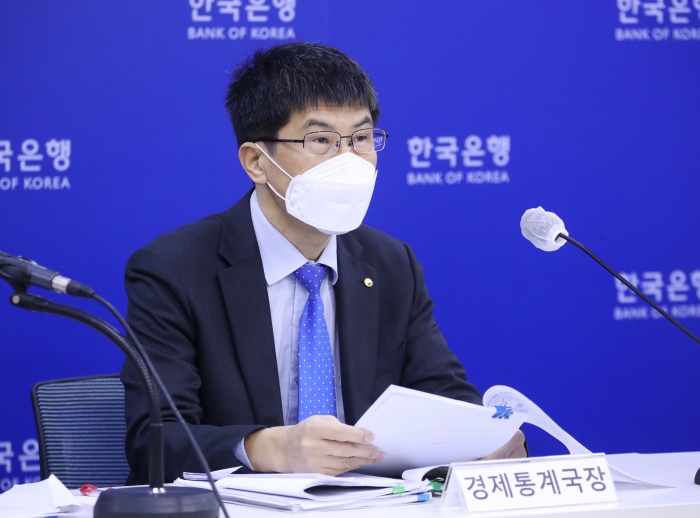 황상필 한국은행 경제통계국장이 26일 오전 서울 중구 한국은행에서 2022년 4/4분기 및 연간 실질 국내총생산(속보)의 주요 특징을 설명하고 있다. 사진=한국은행 제공