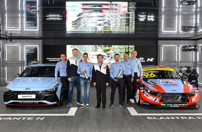 2022 WTCR 더블 챔피언 기념 임직원 대상 '드라이버와의 만남' 행사가 1일 현대차 서울 양재동 사옥에서 진행되고 있다. 사진=현대자동차 제공