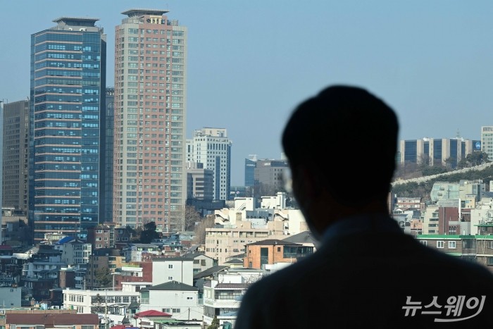 저축은행업계의 부동산PF 연체율이 지난해 3분기말 5.56% 까지 치솟았다. 사진=강민석 기자 kms@newsway.co.kr