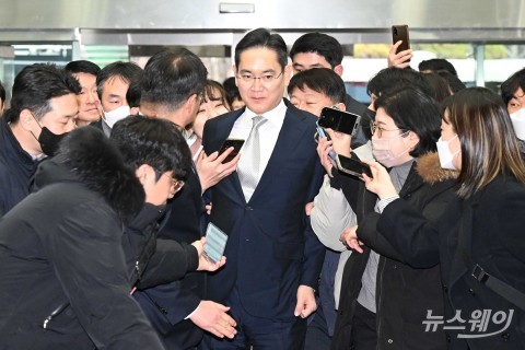 이재용의 갑진년 첫 행보는 '6G 개발 현장'···"선제 투자로 초격차 달성"