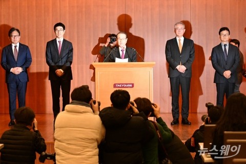 '태영건설 워크아웃' 기자회견 연 태영그룹···"자구계획 부족 시 SBS·지주사 주식 담보 제공"