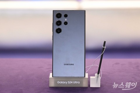 갤S24 효과...삼성전자, 4년 만에 美 스마트폰 시장 최고 점유율