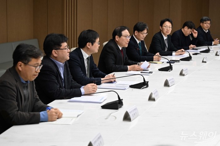 정인교 산업통상자원부 통상교섭본부장이 1일 오후 서울 중구 대한상공회의소에서 열린 통상추진위원회에서 모두발언을 하고 있다. 사진=강민석 기자 kms@newsway.co.kr