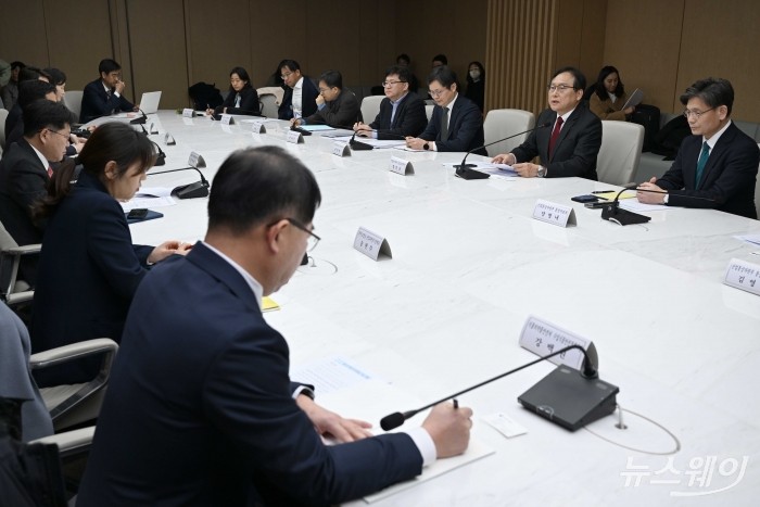 정인교 산업통상자원부 통상교섭본부장이 1일 오후 서울 중구 대한상공회의소에서 열린 통상추진위원회에서 모두발언을 하고 있다. 사진=강민석 기자 kms@newsway.co.kr