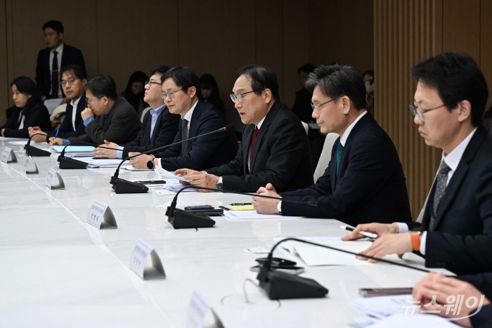 정인교 산업통상자원부 통상교섭본부장이 1일 오후 서울 중구 대한상공회의소에서 열린 통상추진위원회에서 모두발언을 하고 있다. 사진=강민석 기자 kms@newsway.co.kr