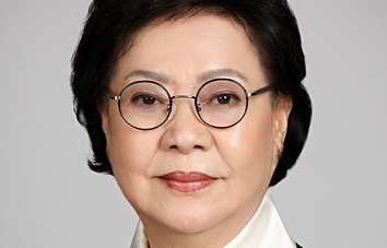 한미 모녀, 신동국 회장과 돌연 합심···"어른으로서 내린 대승적 결단"