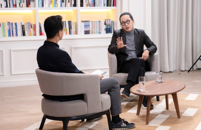 '시대예보' 송길영 작가와 구정우 성균관대 사회학과 교수가 노인혐오와 세대갈등을 주제로 대담을 나눈다. 사진=티앤씨재단 제공.