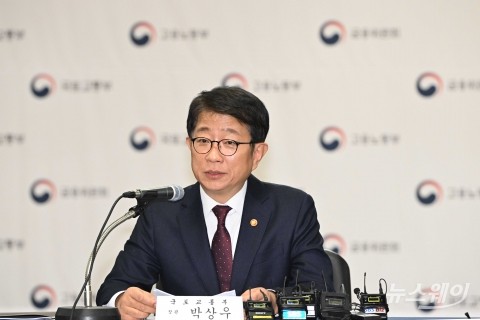 박상우 국토부 장관 "시장안정조치 충분히↑···건설업계 자구노력도 필수"