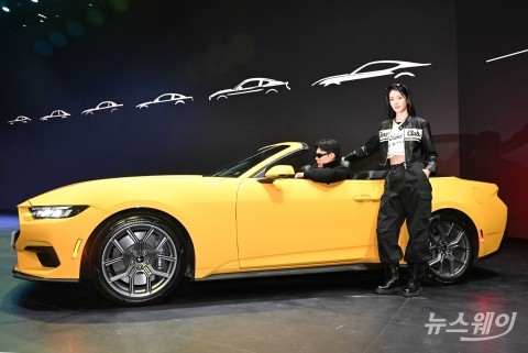 포드 머스탱, 올 60주년 기념···'2.3L EcoBosst Convertible' 출시